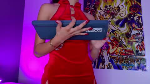 TAYLOR  online show from December 18, 12:11 pm