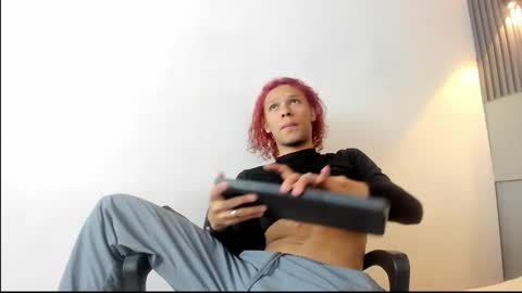 Tayson online show from December 15, 12:56 pm