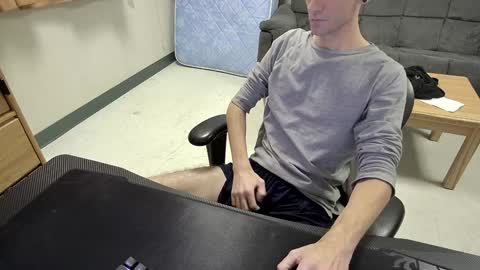 Snapshot of tbone_93 chatting on December 12, 11:39 am Tbone online show from December 12, 11:39 am