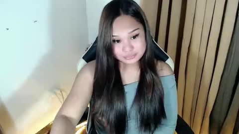 Christine online show from March 12, 2:32 pm