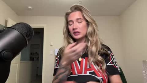 Katy online show from September 27, 1:58 am