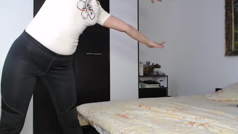 ALICIA--- online show from February 26, 8:39 am