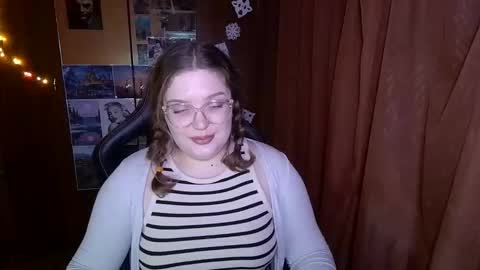 Teasing Dora online show from January 14, 2:30 am