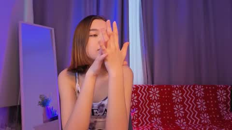 all me precious   online show from February 21, 6:27 am