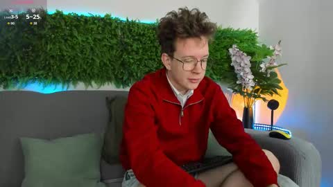 Teddy online show from December 2, 9:29 am