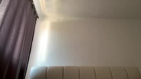 Amy No penetration Virgiin giirl online show from April 9, 2:01 pm