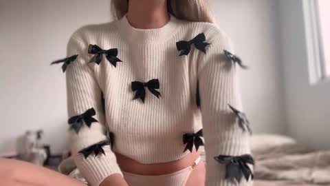 Amy No penetration Virgiin giirl online show from October 15, 2:40 pm