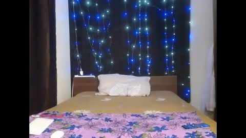 Snapshot of tempting_vibe chatting on September 18, 1:42 am tempting_vibe online show from September 18, 1:42 am