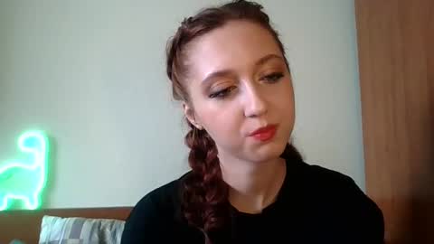 temptingvision online show from March 5, 11:38 am