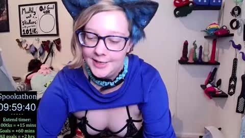 Pixie and Tentacle Overlord online show from October 6, 10:16 pm