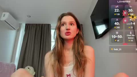 Amina online show from July 25, 1:31 pm