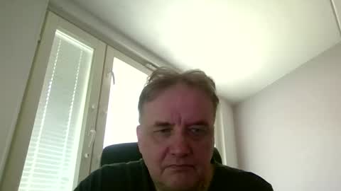 tero007 online show from April 2, 7:48 am