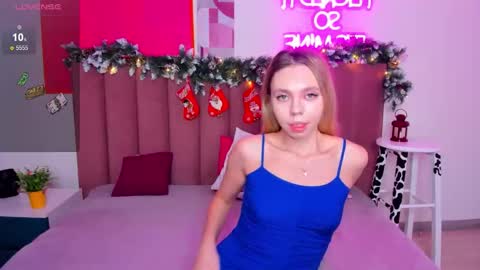 Tessa 3 online show from December 19, 1:56 am