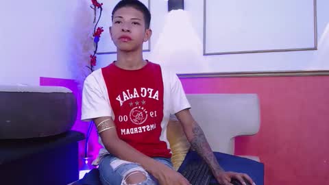 tessachains online show from December 19, 5:03 am