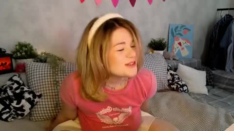 TESSA online show from February 12, 6:51 am