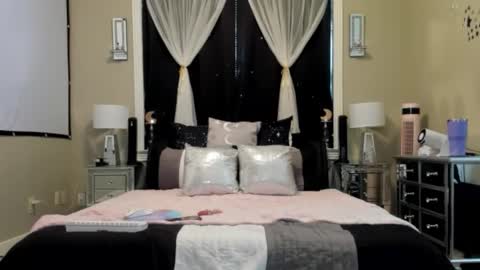 peachy online show from March 5, 9:02 pm