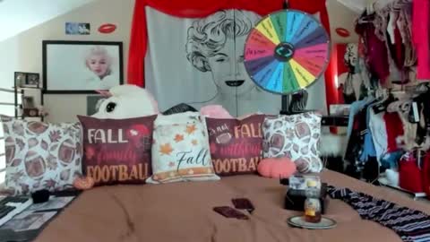 Snapshot of texaspeach69 chatting on September 22, 7:51 pm peachy online show from September 22, 7:51 pm