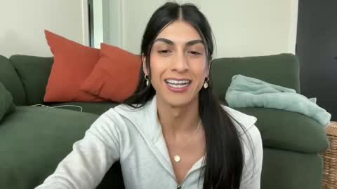 babygirlmami online show from May 16, 6:28 pm