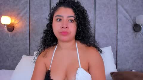 thara webstter online show from November 25, 12:04 pm