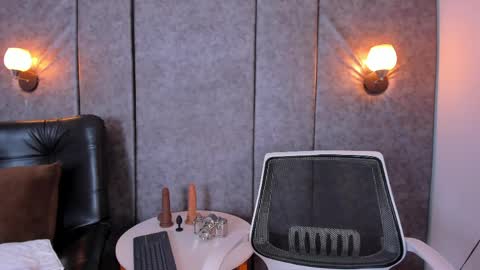 thara webstter online show from May 15, 2:57 pm