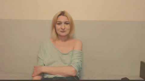 Eva online show from April 28, 10:58 pm