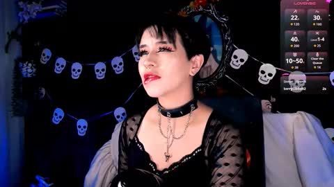 ...  ... online show from November 13, 5:04 pm