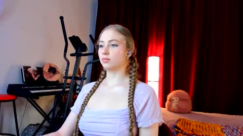 Ally    STREAMING ON TWITCH NOW Check my Twitter for updates online show from September 22, 3:27 pm