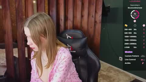 Vicky online show from February 25, 6:44 pm