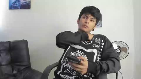 Snapshot of the_weed_guys chatting on January 21, 4:58 pm Danny online show from January 21, 4:58 pm