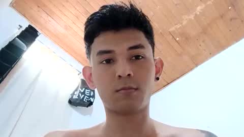 thebluesky_18 online show from December 1, 5:33 pm