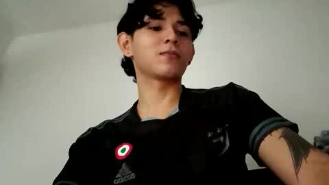 thebluesky_18 online show from October 22, 9:34 am