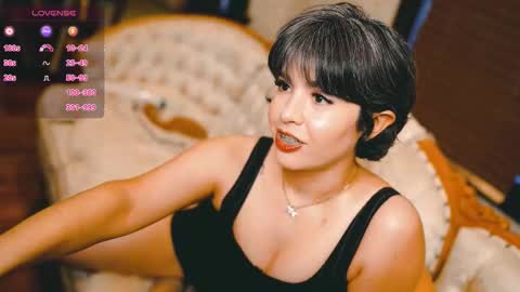 Snapshot of thecamwoman chatting on October 20, 10:37 pm Joan online show from October 20, 10:37 pm
