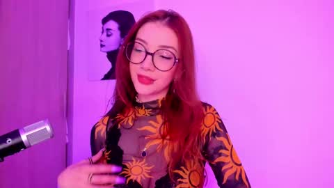 Alicia Alikath  online show from February 12, 12:27 am