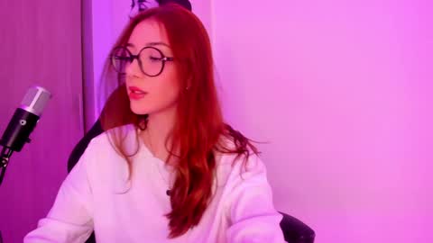 Alicia Alikath  online show from February 3, 11:58 pm