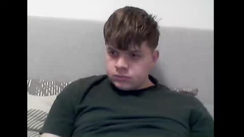 thecuteguy144949 online show from February 24, 7:41 pm