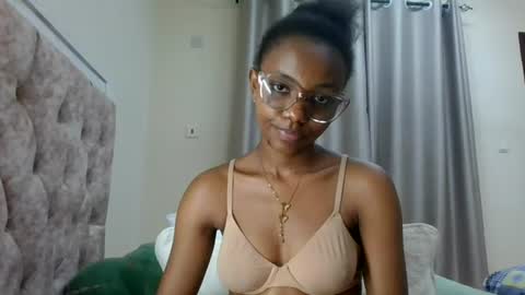 theequinn1 online show from July 28, 6:20 pm