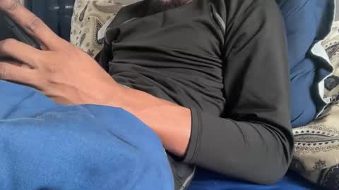 Snapshot of theeshooterr chatting on January 21, 5:20 pm theeshooterr online show from January 21, 5:20 pm