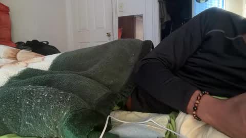 Snapshot of theeshooterr chatting on February 23, 2:46 pm theeshooterr online show from February 23, 2:46 pm