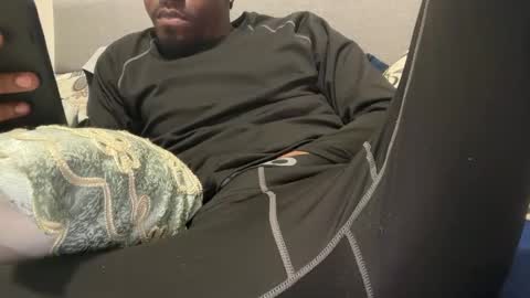 Snapshot of theeshooterr chatting on February 14, 10:36 pm theeshooterr online show from February 14, 10:36 pm