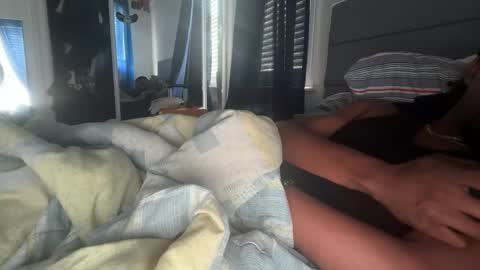 Snapshot of theeshooterr chatting on September 22, 1:37 pm theeshooterr online show from September 22, 1:37 pm