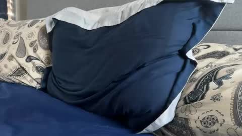 Snapshot of theeshooterr chatting on February 3, 7:31 pm theeshooterr online show from February 3, 7:31 pm