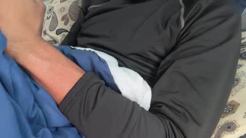 Snapshot of theeshooterr chatting on January 23, 8:45 pm theeshooterr online show from January 23, 8:45 pm