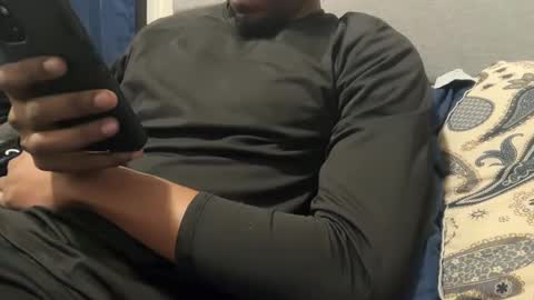 Snapshot of theeshooterr chatting on February 12, 11:09 pm theeshooterr online show from February 12, 11:09 pm