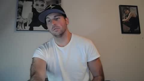 Theetwohander online show from October 16, 2:33 am