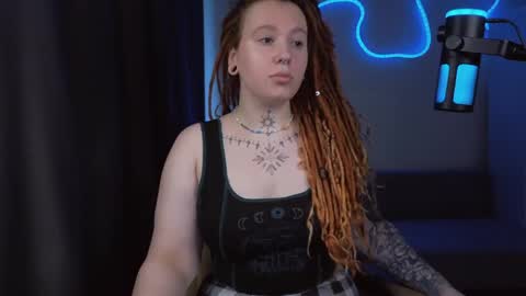 Moon online show from May 11, 10:55 am