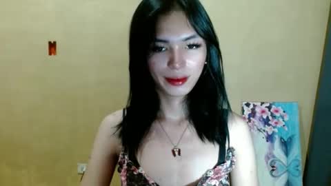 thegirlyouneedxoxo online show from February 5, 9:02 am