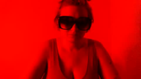 Goddess Frida online show from November 1, 4:55 am