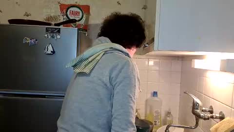 Green online show from April 30, 8:03 pm