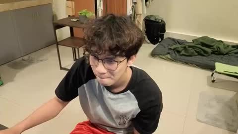 Green online show from April 13, 9:46 am