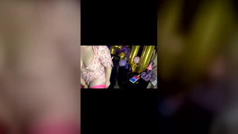 TheHappyLittleSlut online show from December 13, 11:44 pm